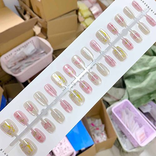 30pcs Fake Nails Reusable Stick On Nails Press on Full Cover False Nail Tips with Jelly Stickers Makeup Accessories