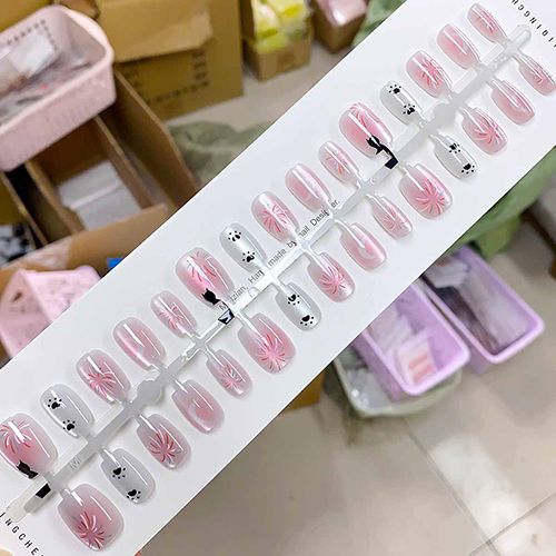 30pcs Fake Nails Reusable Stick On Nails Press on Full Cover False Nail Tips with Jelly Stickers Makeup Accessories