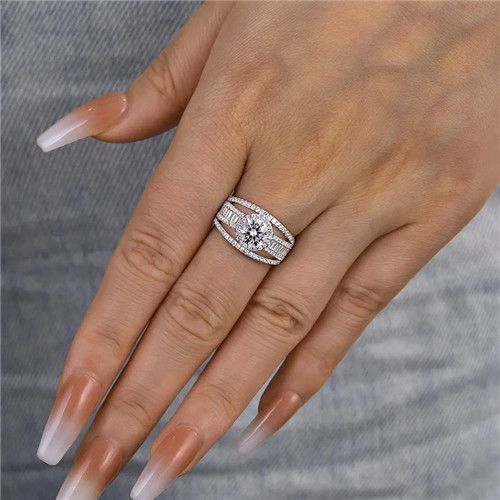 Lady New Fashion Engagement Ring Silver Color Round Zircon Shining Wedding Ring High Quality Ring Light Luxury Style Jewelry Gift