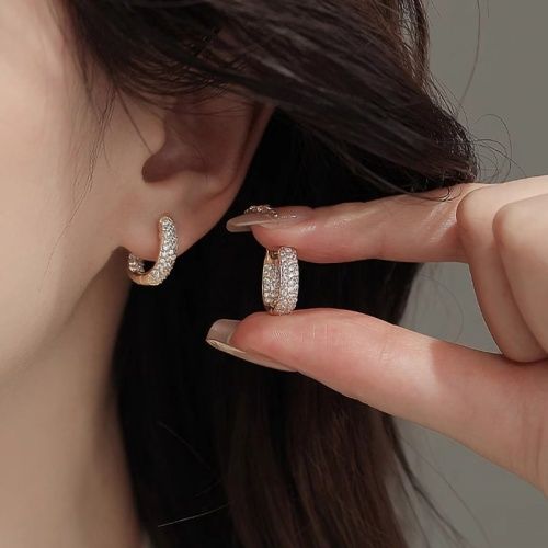 Lady New Fashion Earrings Japanese and Korean Commuting All-match Earrings Women U-shaped Studs Micro-paved Zircon Ins Style Gold Color Rhinestone Hoop