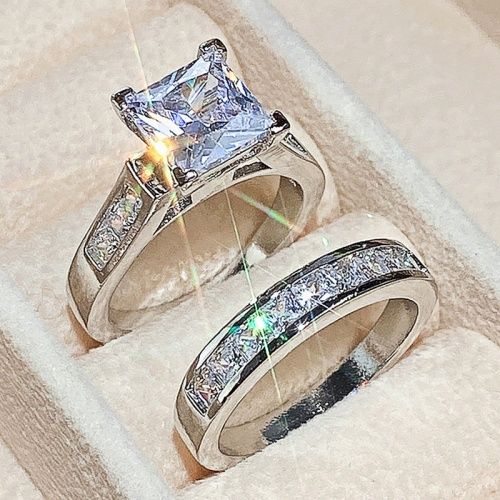 Lady New Fashion Weddings 2 PCS Rings Popular Couple Engagement Rings Women Square Diamond and Zircon Pair of Proposal Rings Gift Jewelry