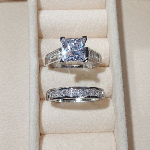 Lady New Fashion Weddings 2 PCS Rings Popular Couple Engagement Rings Women Square Diamond and Zircon Pair of Proposal Rings Gift Jewelry