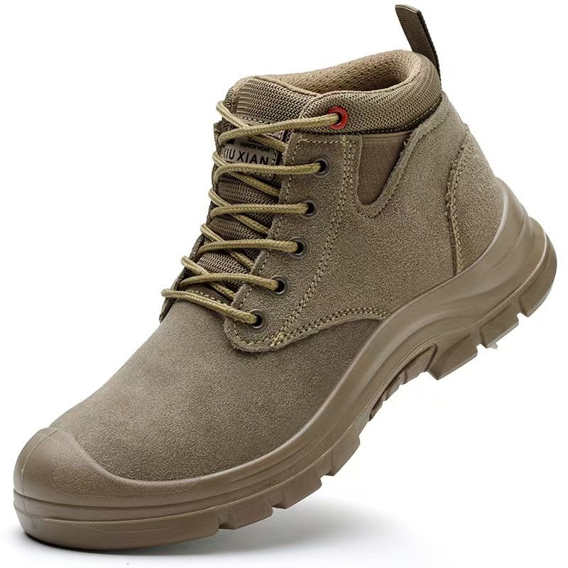 Work shoes, cowhide welding equipment shoes, anti scalding and wear-resistant iron toe caps, work shoes, anti smashing and anti stabbing safety shoes.