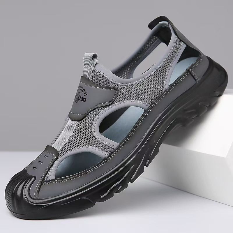Men's breathable driving hole shoes, mesh cloth toe opening hollow outdoor casual shoes, casual versatile hiking sandals.