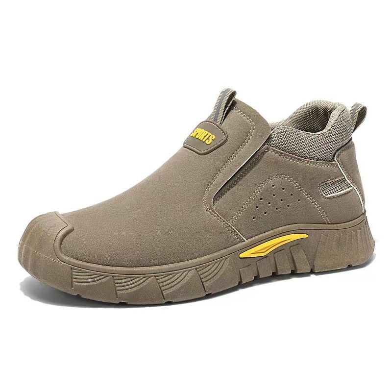 Men's shoes with soft soles and dirt resistant work shoes without steel toe caps for labor protection.