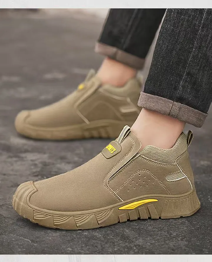 Men's shoes with soft soles and dirt resistant work shoes without steel toe caps for labor protection.