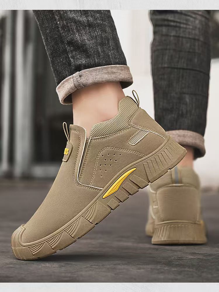 Men's shoes with soft soles and dirt resistant work shoes without steel toe caps for labor protection.