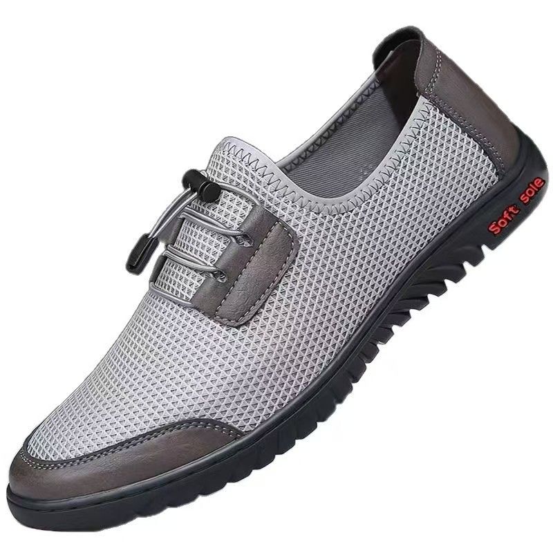 One foot men's breathable mesh shoes are lightweight casual shoes with cold air conditioning soft soles and thin black work shoes. They are lightweight and non slip work men's shoes.