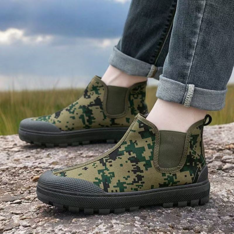 Liberation shoes, men's construction site anti-slip wear-resistant camouflage safety shoes, work and leisure high-top yellow rubber shoes, sneaker