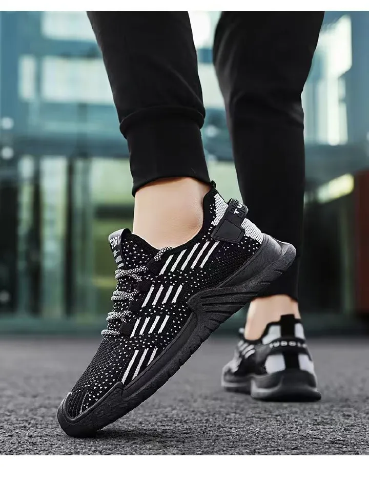Large-size men's shoes, breathable sneakers, casual thin breathable mesh shoes, fashionable lightweight running men's shoes, outdoor sneakers.