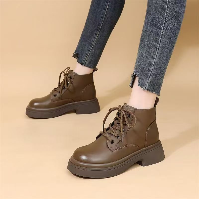 Ladies' leather shoes, round-toe lace-up Martin boots, large size, genuine leather, thick soles, versatile small leather shoes, ladies' business formal leather shoes