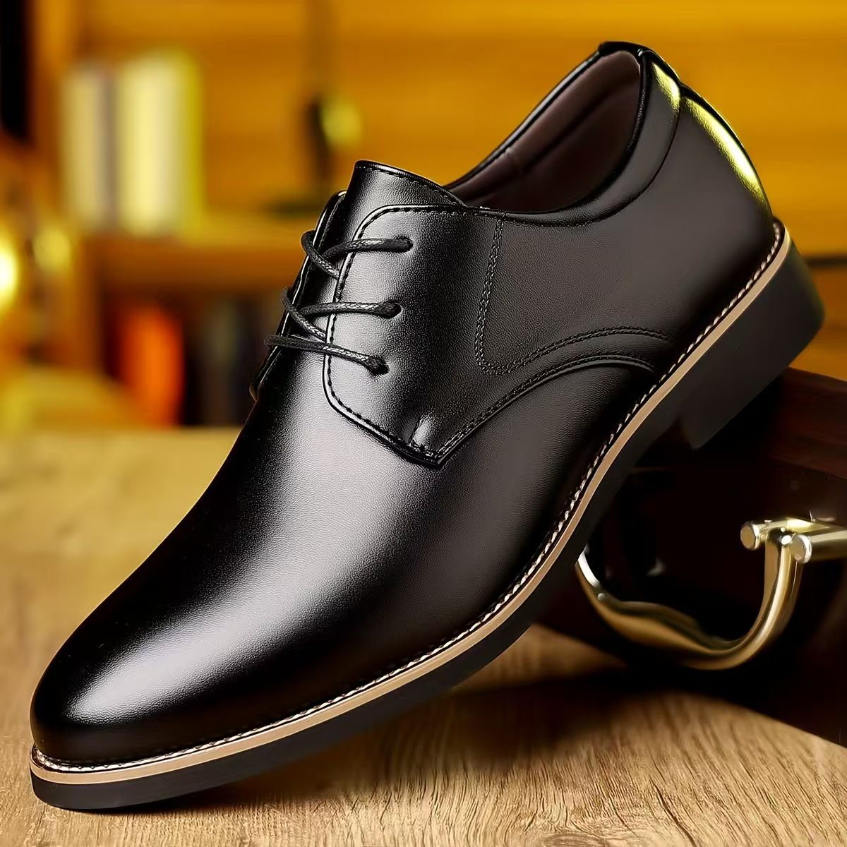 48 large leather shoes, soft-soled youth casual shoes, business formal leather shoes, men's banquet shoes.