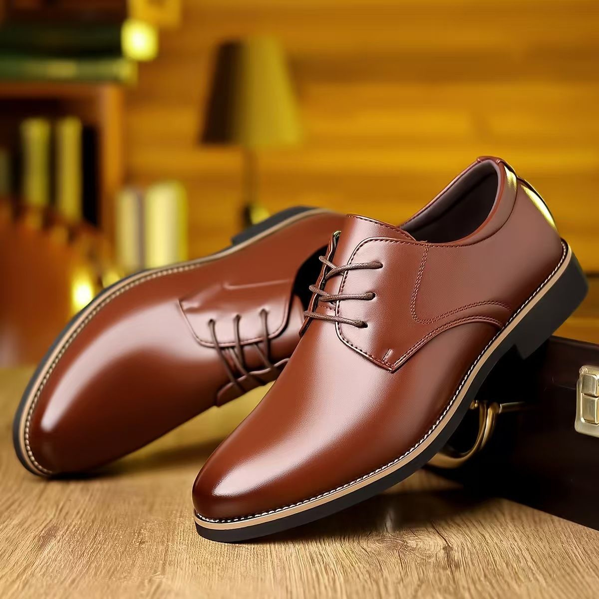 48 large leather shoes, soft-soled youth casual shoes, business formal leather shoes, men's banquet shoes.