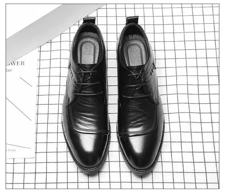 Leather shoes, lace-up pointed-toe men's shoes, fashionable black business formal leather shoes, soft-soled wear-resistant men's driving shoes.