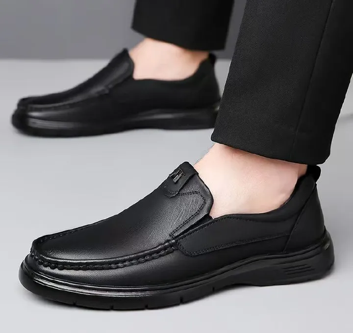 Men's shoes, cowhide soft-soled breathable business casual leather shoes, men's thin one-step formal leather shoes, men's wedding shoes.