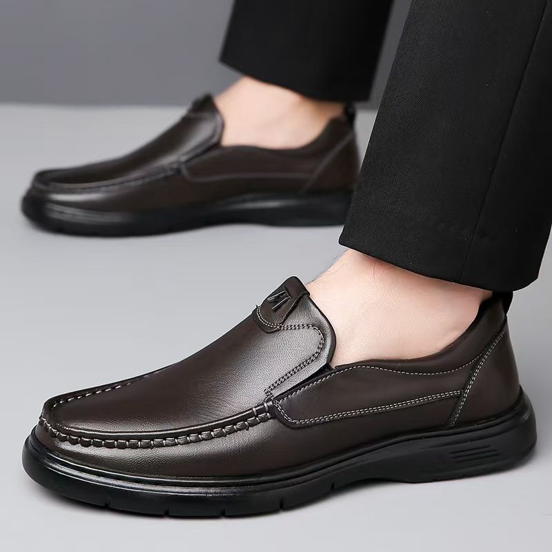 Men's shoes, cowhide soft-soled breathable business casual leather shoes, men's thin one-step formal leather shoes, men's wedding shoes.