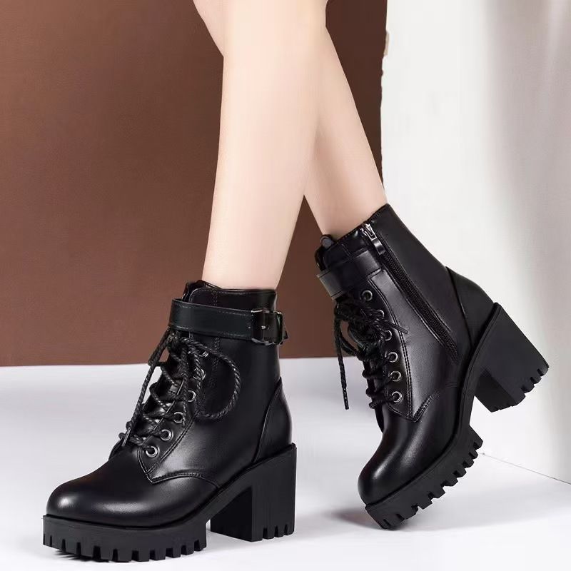 Large-size women's boots, lace-up round-toe buckle-strap thick-soled short-calf women's boots, fashionable black Martin boots, high heels.