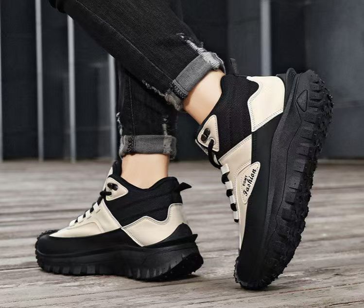 Large-size men's shoes, high-top work boots, outdoor sports waterproof hiking boots, work shoes.