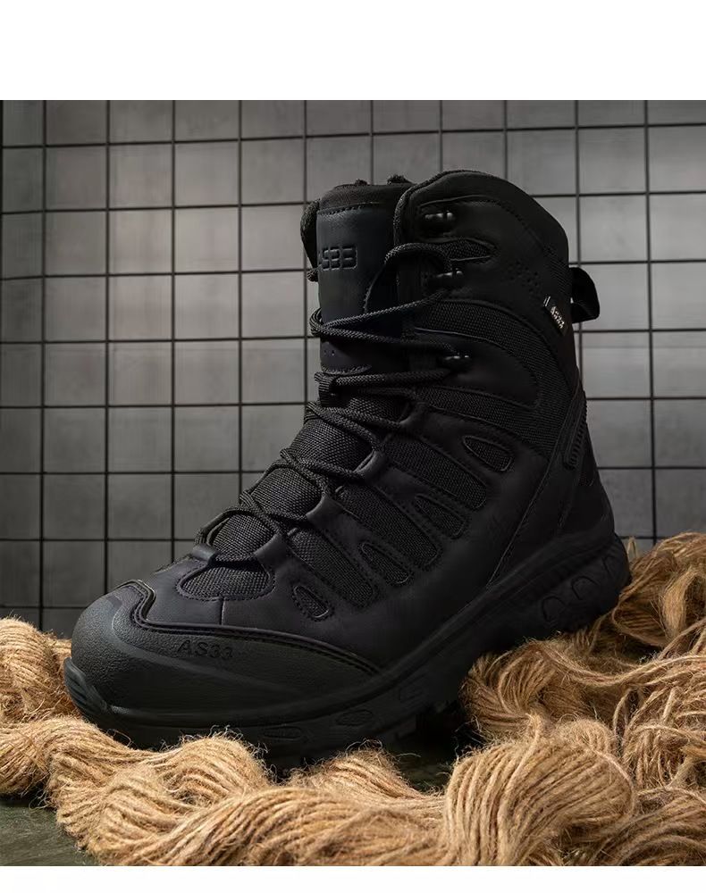 Large-size men's boots, ultra-light combat boots, thick-soled breathable shoes, men's safety shoes, comfortable and safe protective boots.