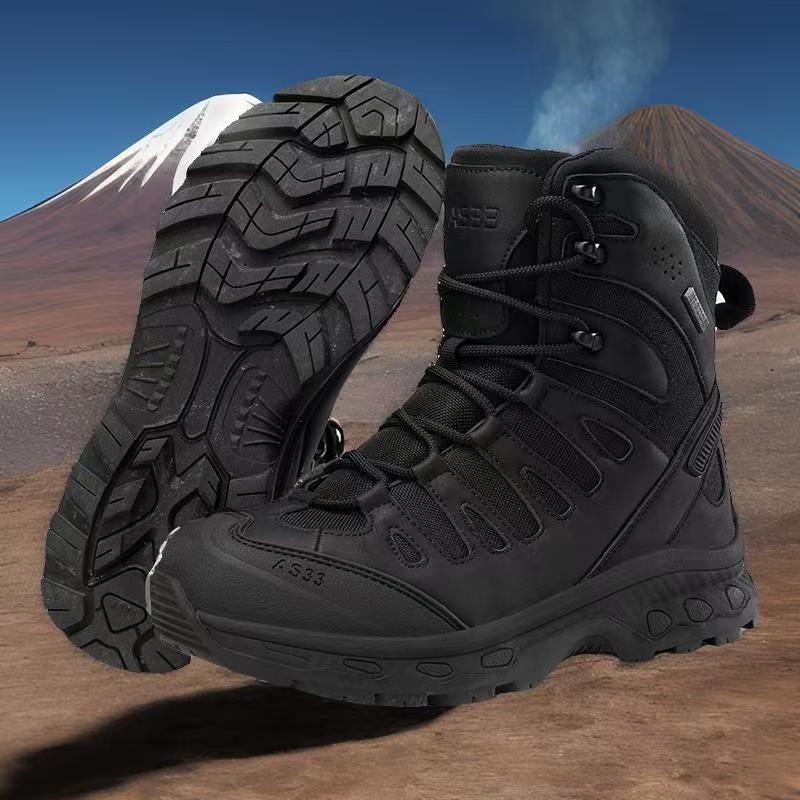 Large-size men's boots, ultra-light combat boots, thick-soled breathable shoes, men's safety shoes, comfortable and safe protective boots.