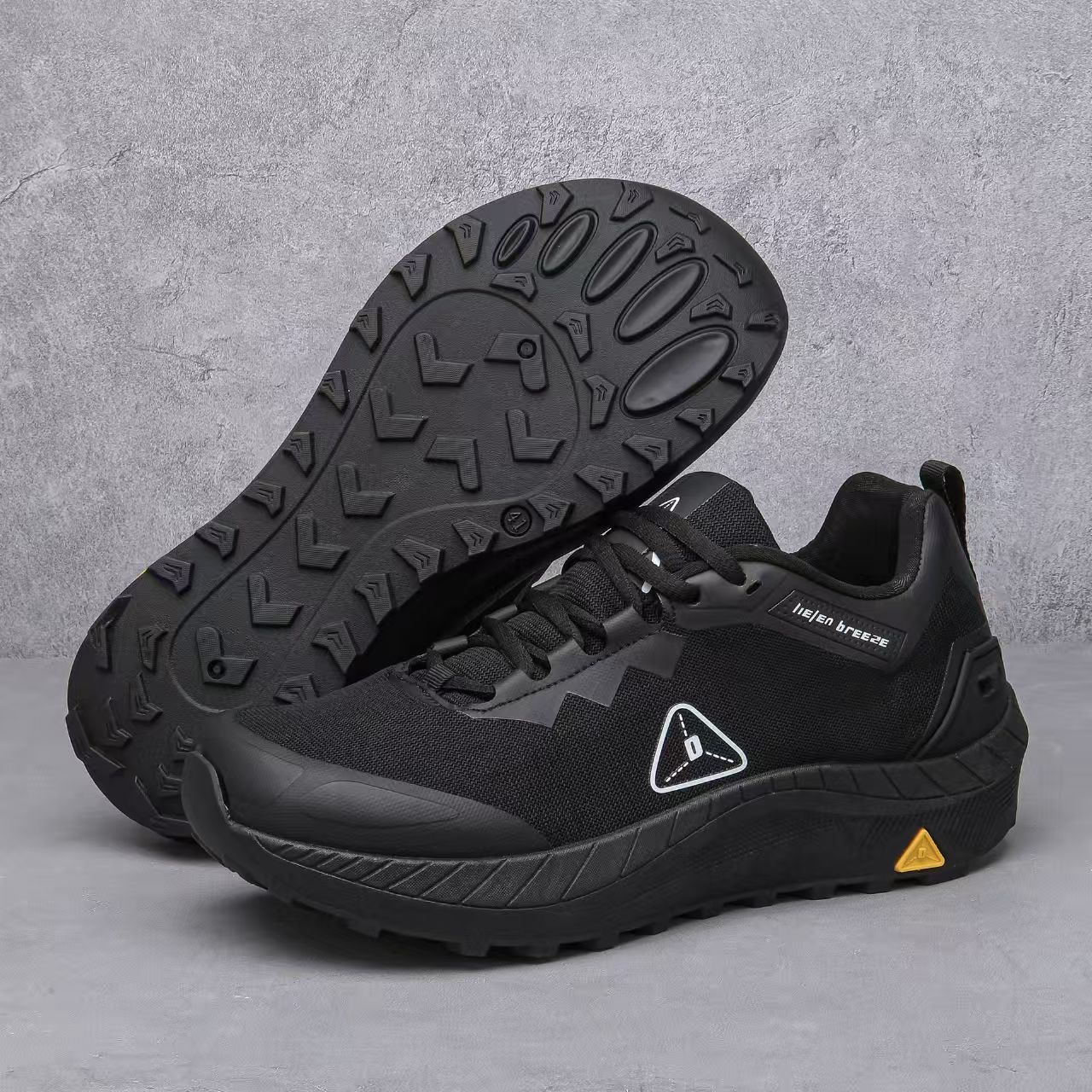 Men's high-end lightweight all-terrain anti-slip wear-resistant shock-absorbing breathable outdoor cross-country running shoes, outdoor sports shoes, men's shoes.