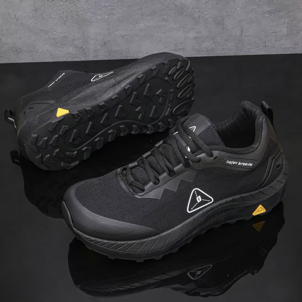 Men's high-end lightweight all-terrain anti-slip wear-resistant shock-absorbing breathable outdoor cross-country running shoes, outdoor sports shoes, men's shoes.