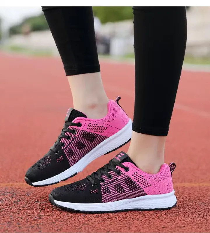 Large-size women's shoes, women's sneakers, outdoor breathable mesh shoes, casual shoes, women's shoes, low-top women's single shoes, mesh breathable sneakers.