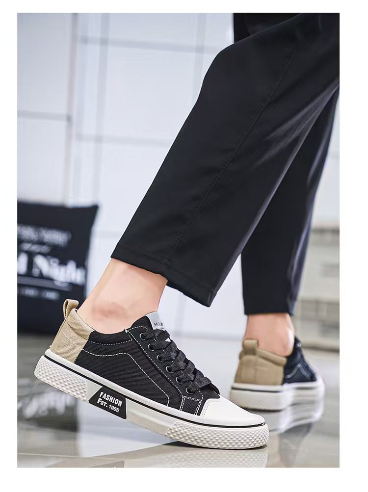 Canvas shoes, breathable and versatile skateboarding shoes, men's soft-soled casual fashionable canvas shoes, large size men's shoes.