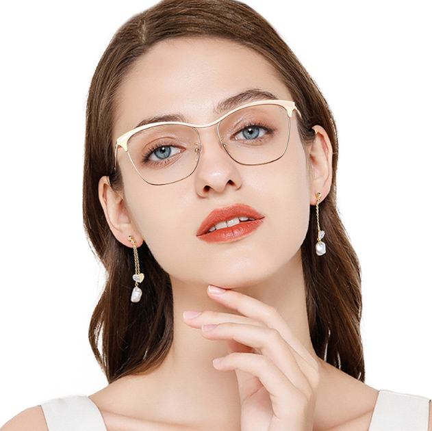 metal personalized color-changing flat mirror, fashionable cat-eye glasses frame, European and American color-changing anti-blue light glasses Kioo cha gorofa kinachobadilisha rangi glasi za mwan