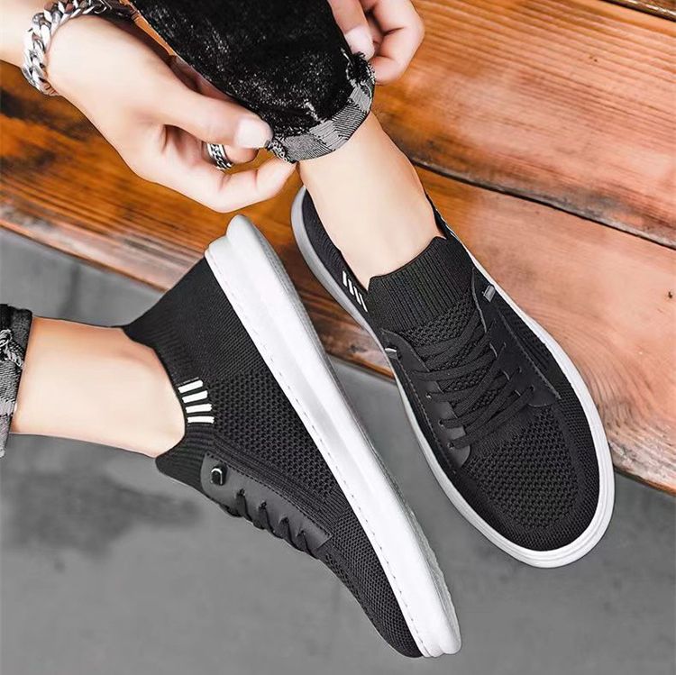 Men's mesh breathable fly woven shoes with soft soles fashionable and trendy casual shoes