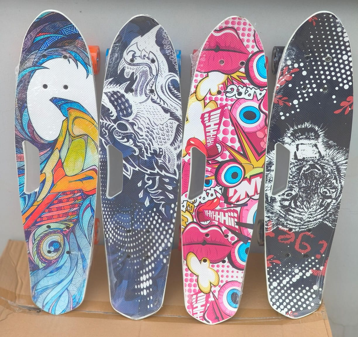High Quality Stylish and Luxurious skateboard