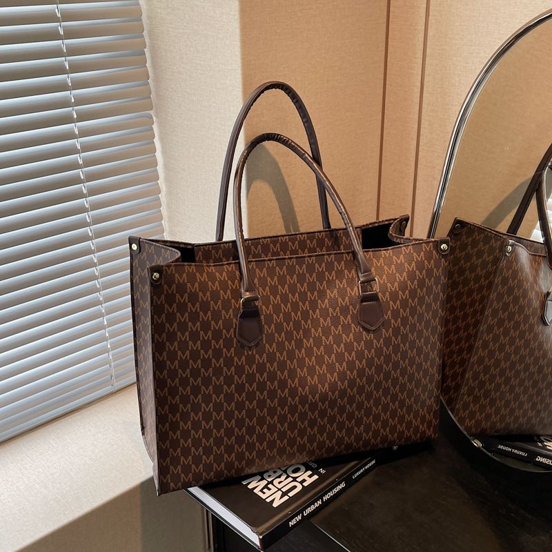 New Arrival Ladies Large Capacity Handbags Women Commuting Bag Tote Bags Letter Pattern bags