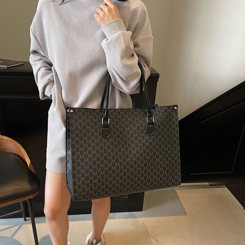 New Arrival Ladies Large Capacity Handbags Women Commuting Bag Tote Bags Letter Pattern bags