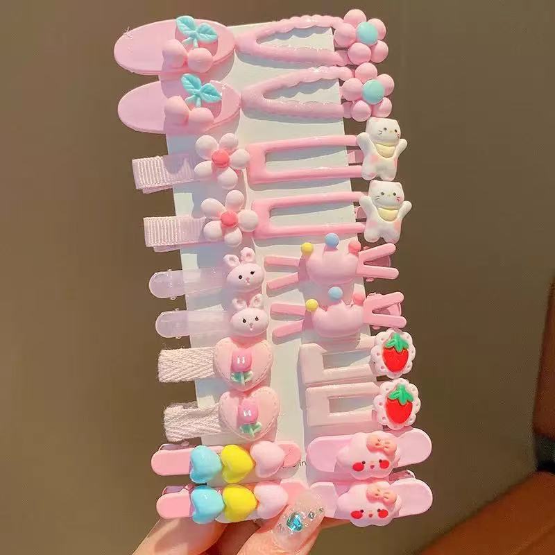 Kuromi Children's Hair Clips, Sweet Cartoon Side Bangs Clips for Girls, Gentle Hair Accessories for Kids (Cute Design)