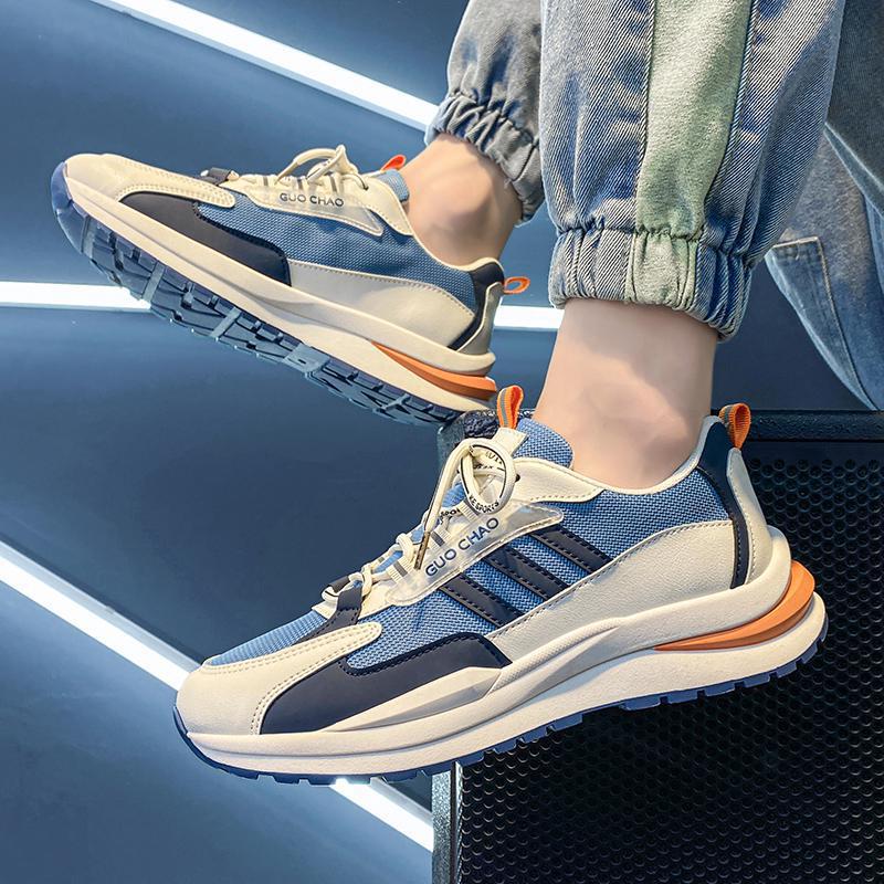 Men's shoes Breathable mesh sneakers Boys soft sole light casual sports shoes Daddy running shoes student athletic driving shoes