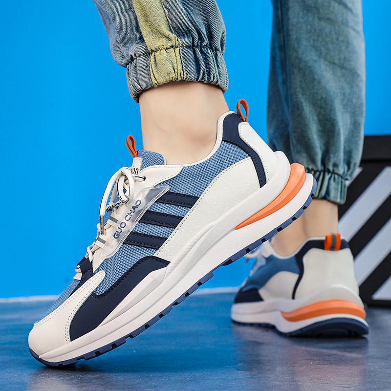 Men's shoes Breathable mesh sneakers Boys soft sole light casual sports shoes Daddy running shoes student athletic driving shoes