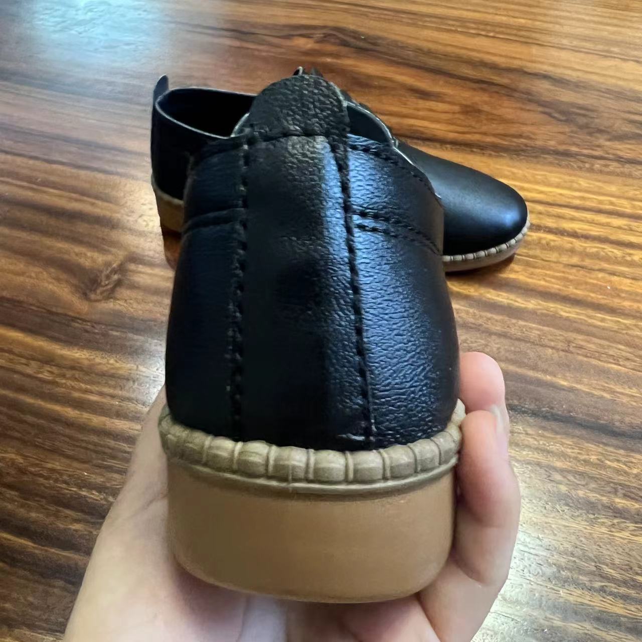 Women's single shoes Ladies flat yoga gym shoes mom shoes students fashion non slip shoes girls bean shoes Loafers casual PU leather shoes