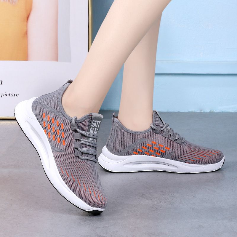 Women's shoes casual sports shoes students shoes sneaker running shoes ladies' fly woven single shoes gym girls fashion athletic shoes Mother soft sole shoes