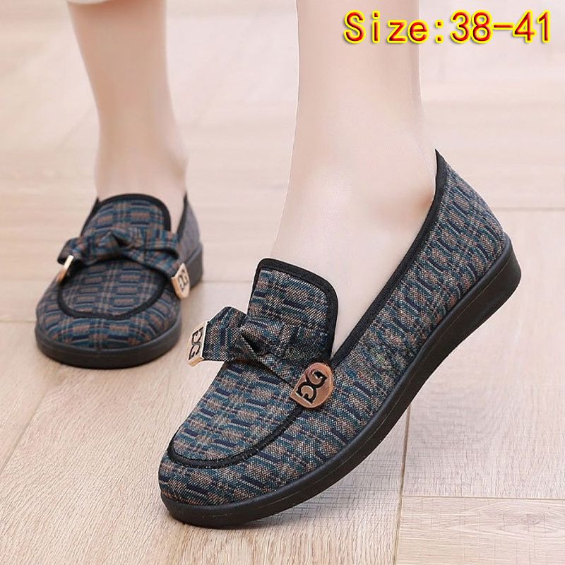 Size 38-41 women's cloth shoes girls soft-bottom flats mother's fashion single shoes ladies casual sports shoes students loafers green shoes