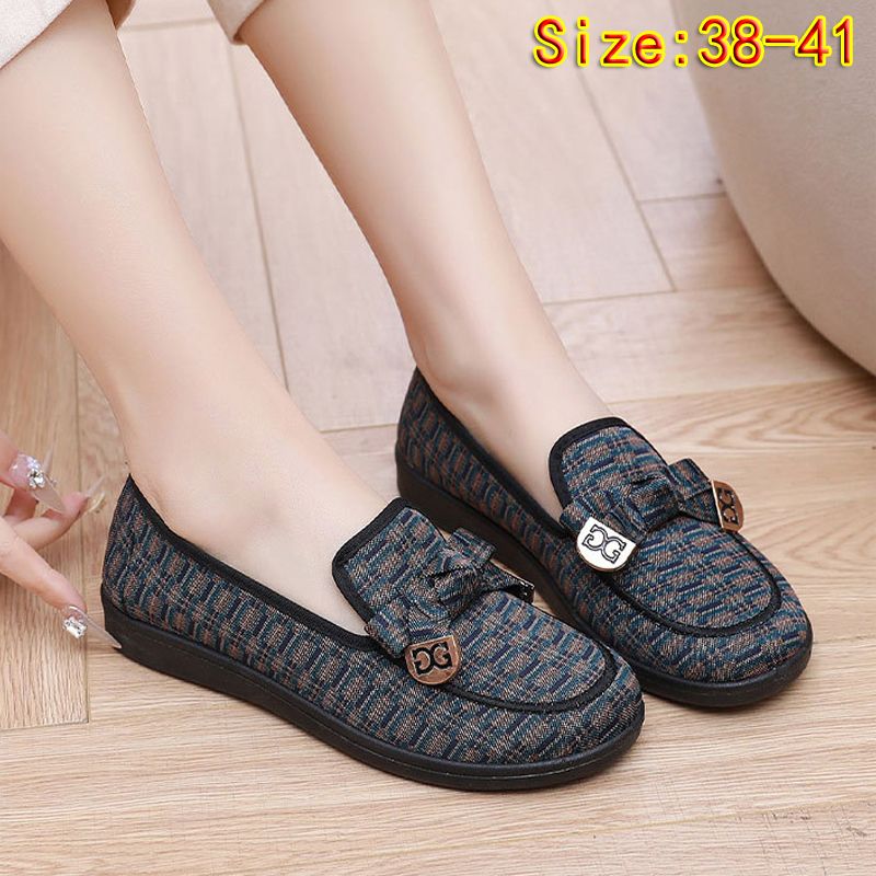Size 38-41 women's cloth shoes girls soft-bottom flats mother's fashion single shoes ladies casual sports shoes students loafers green shoes