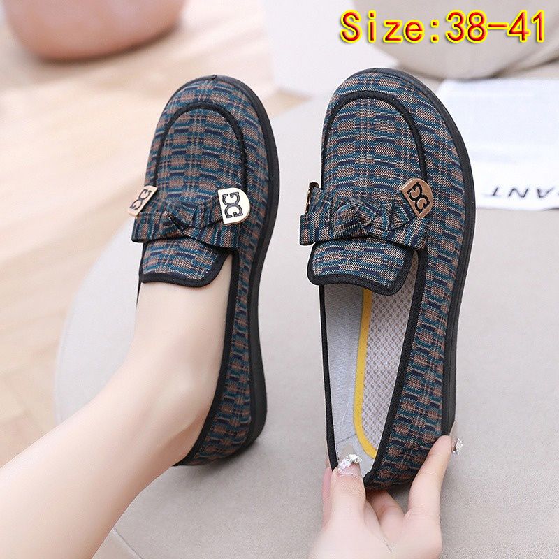 Size 38-41 women's cloth shoes girls soft-bottom flats mother's fashion single shoes ladies casual sports shoes students loafers green shoes