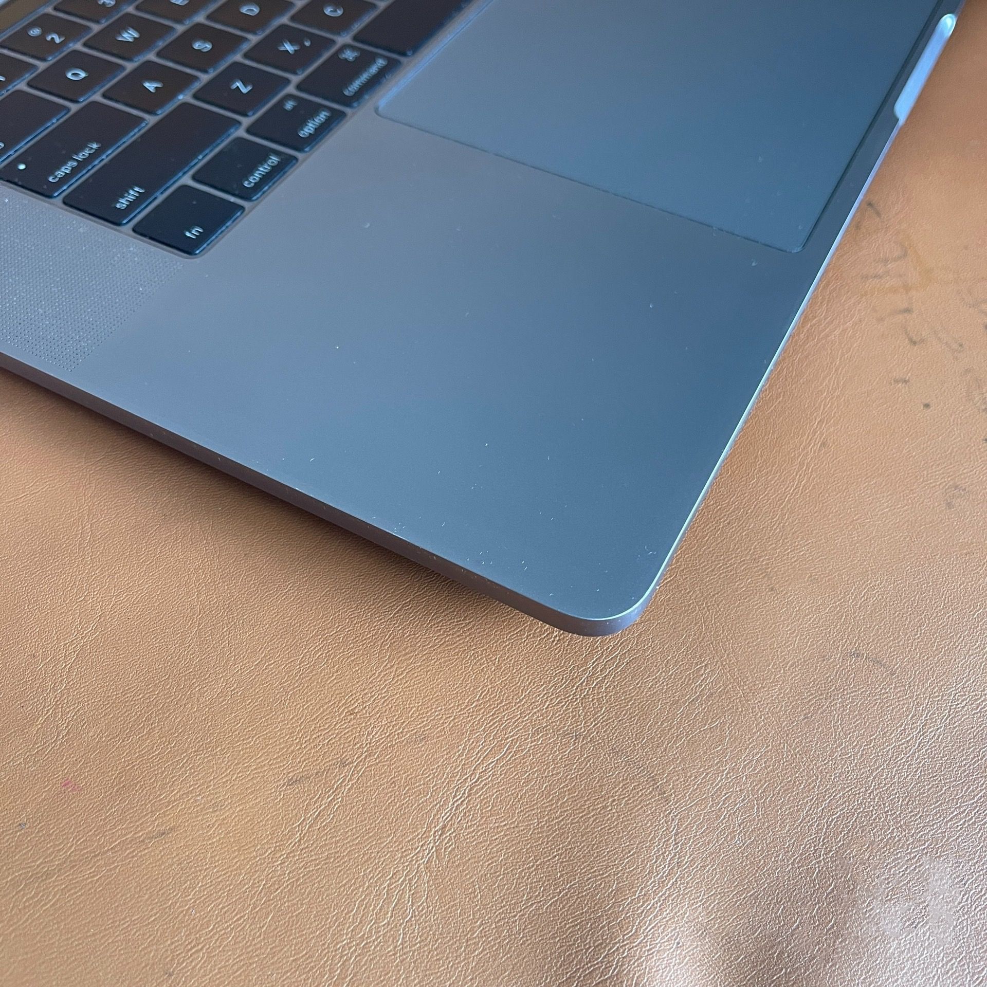 Refurbished Apple MacBook Pro 15" Touch Bar 512GB SSD 16GB i7 Ventura Space Gray HEADLESS without screen display
