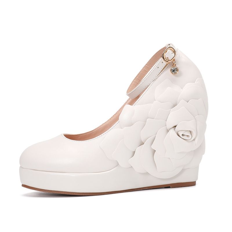 Women's Ivory Lace Floral Wedge Wedding Shoes - Platform Bridal Heels with Ankle Strap, Elegant Romantic Style for Brides at City Weddings