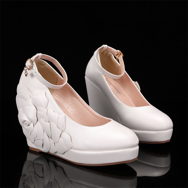 Women's Ivory Lace Floral Wedge Wedding Shoes - Platform Bridal Heels with Ankle Strap, Elegant Romantic Style for Brides at City Weddings