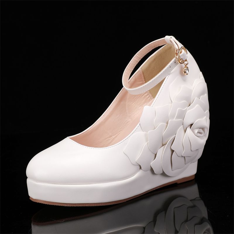 Women's Ivory Lace Floral Wedge Wedding Shoes - Platform Bridal Heels with Ankle Strap, Elegant Romantic Style for Brides at City Weddings