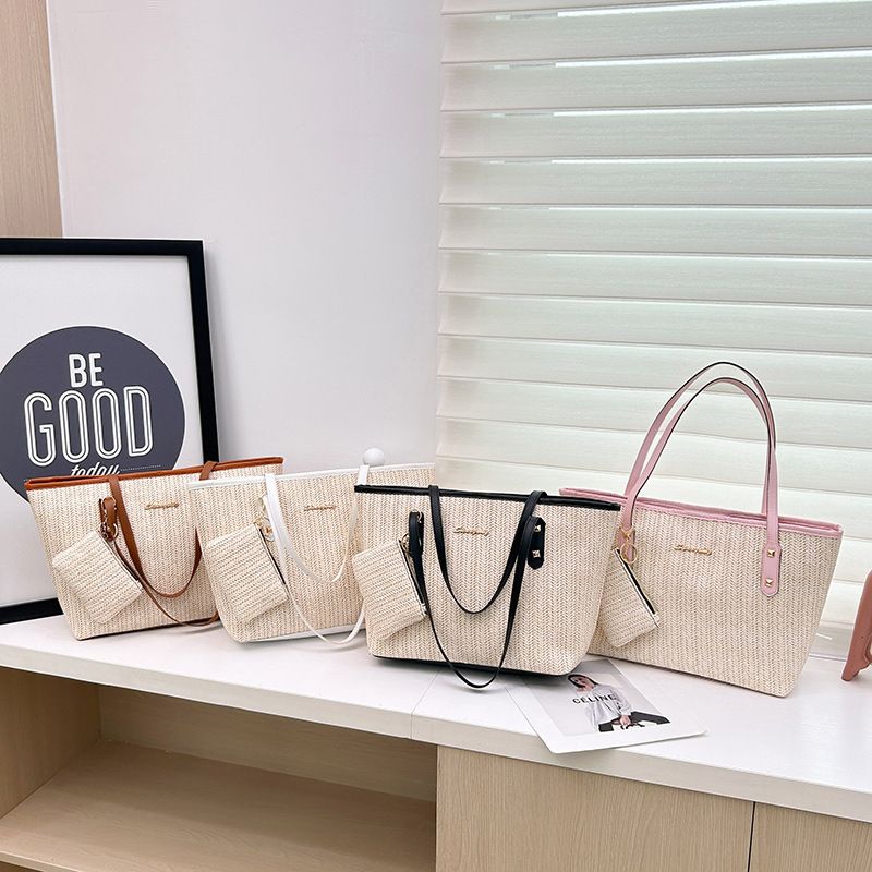 Women's Woven Tote Bag with Small Pouch Large Capacity Shoulder bags Stylish Straw Ladies Bag Look Handbag with Smooth Zipper and Shoulder Straps