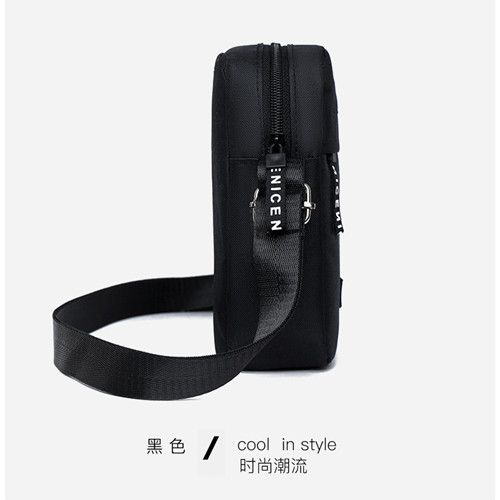 Mini Nylon Shoulder Bag Men Solid Color Crossbody Bag Casual and Fashionable Retro Bag Business Crossbody Bags for Men Hand Bag