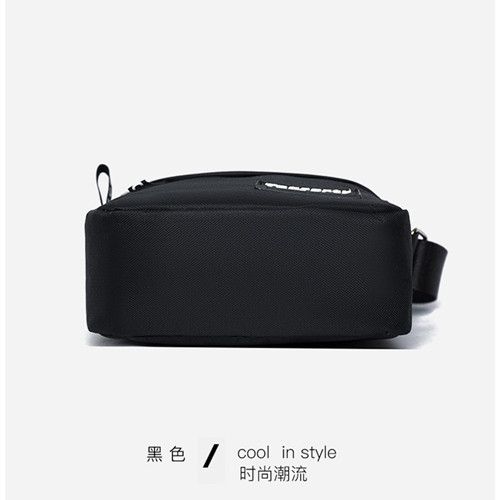 Mini Nylon Shoulder Bag Men Solid Color Crossbody Bag Casual and Fashionable Retro Bag Business Crossbody Bags for Men Hand Bag
