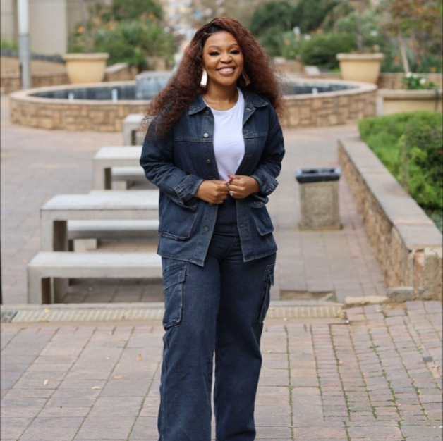 Danielle Multi Pockets 2pcs Wide Pocket Suit with Wide Pant One cut Women Denim Set