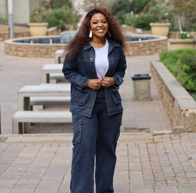 Danielle Multi Pockets 2pcs Wide Pocket Suit with Wide Pant One cut Women Denim Set